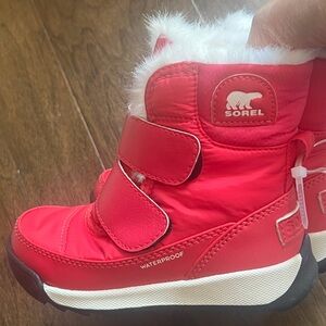 Sorel Kids Fuchsia Waterproof Boots size 8t NWOT